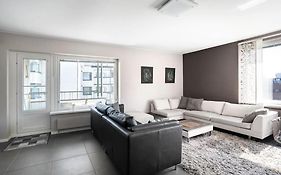 Majestic Penthouse With Sauna & High-Speed Wi-Fi And Parking