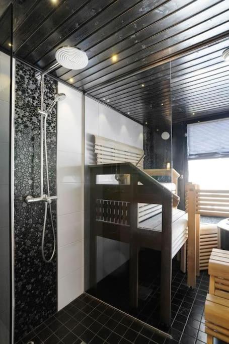 Majestic Penthouse With Sauna & High-Speed Wi-Fi And Parking Rovaniemi Eksteriør bilde